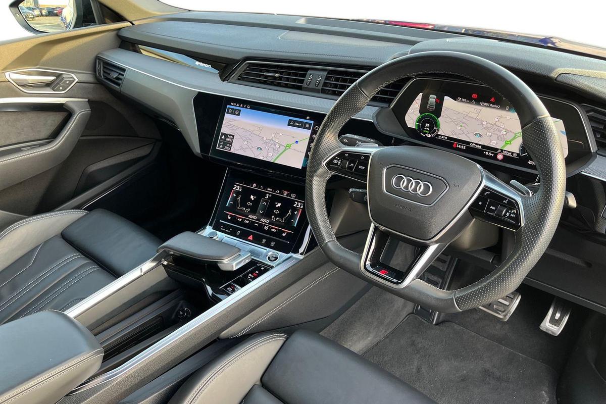Used Audi Q8 2024 for sale - 76678229: Photo 6