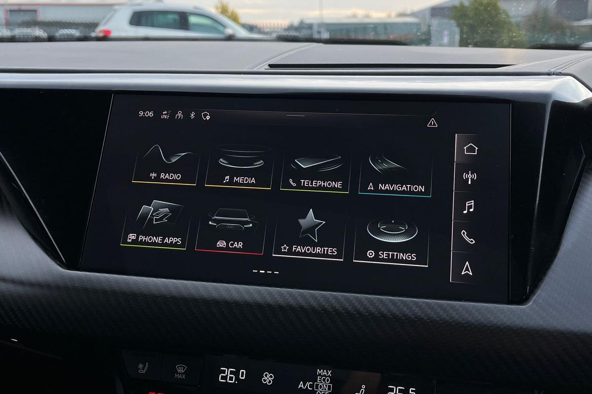 Used Audi e-tron GT 2022 for sale - 77533334: Photo 13