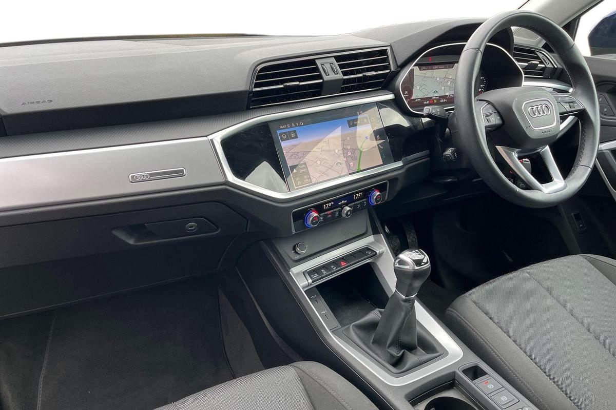 Used Audi Q3 2023 for sale - 76231247: Photo 2