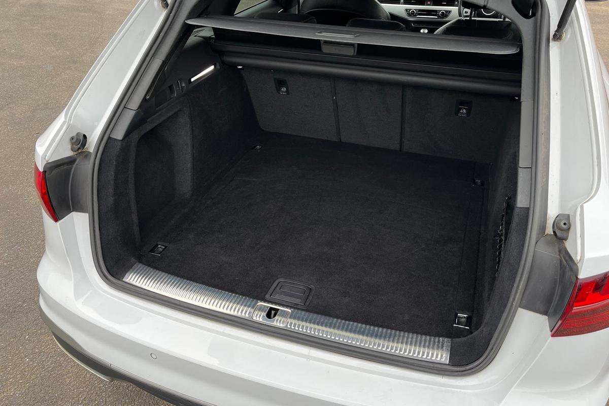 Used Audi A4 2020 for sale - 77533220: Photo 12