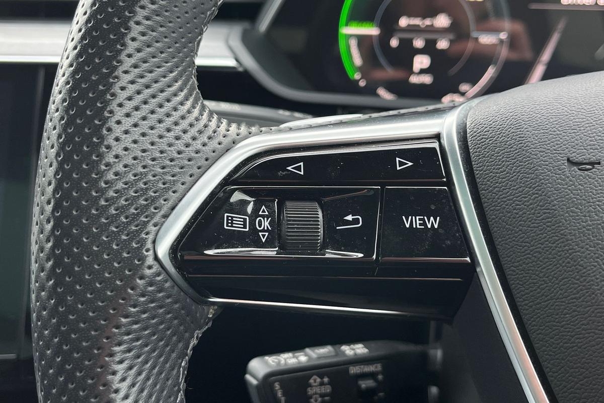 Used Audi e-tron 2022 for sale - 77379418: Photo 16