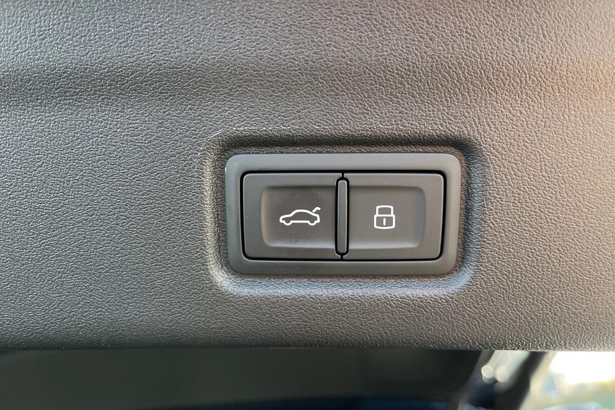 Used Audi Q6 e-tron 2025 for sale - 76678164: Photo 24