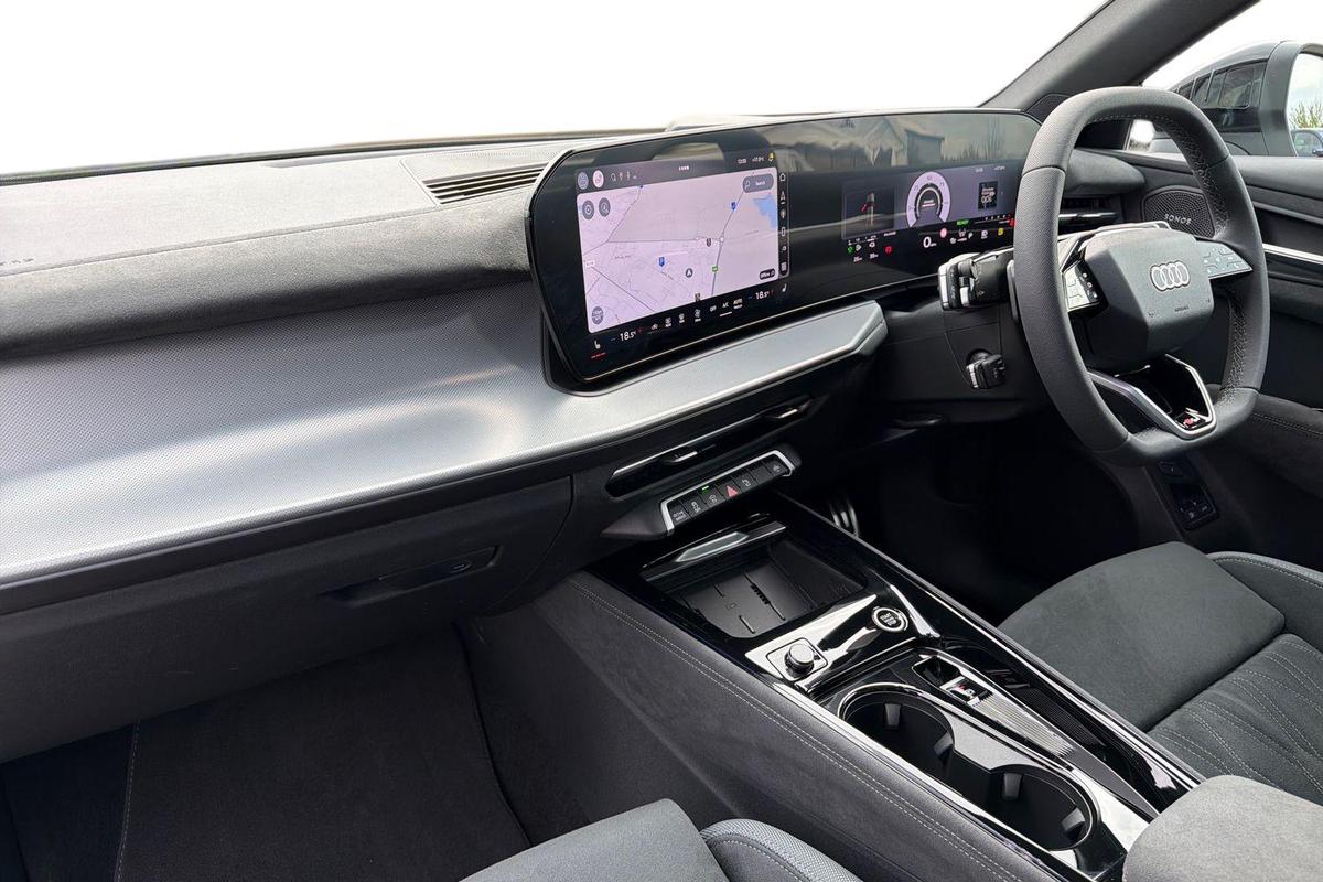 Used Audi Q3 2025 for sale - 78141201: Photo 2