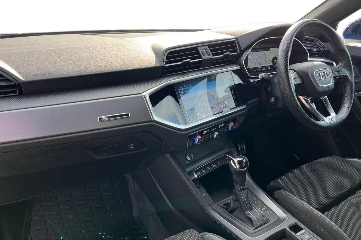 Used Audi Q3 2022 for sale - 76675463: Photo 2