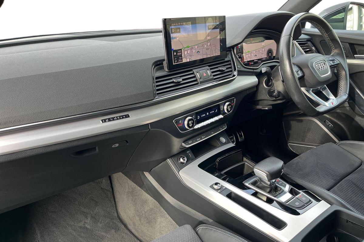 Used Audi Q5 2023 for sale - 76676820: Photo 2