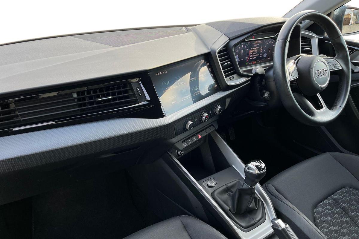 Used Audi A1 2023 for sale - 77533392: Photo 2