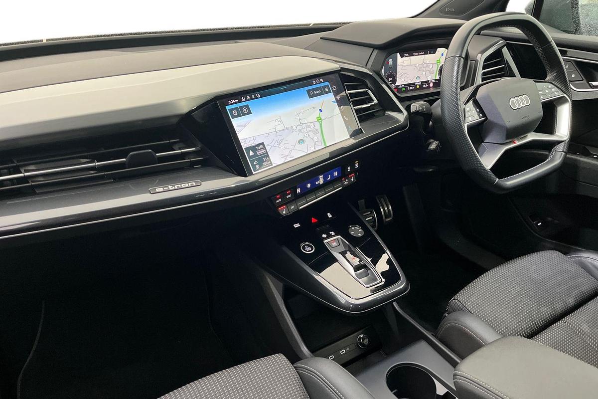 Used Audi Q4 e-tron 2023 for sale - 77532834: Photo 2