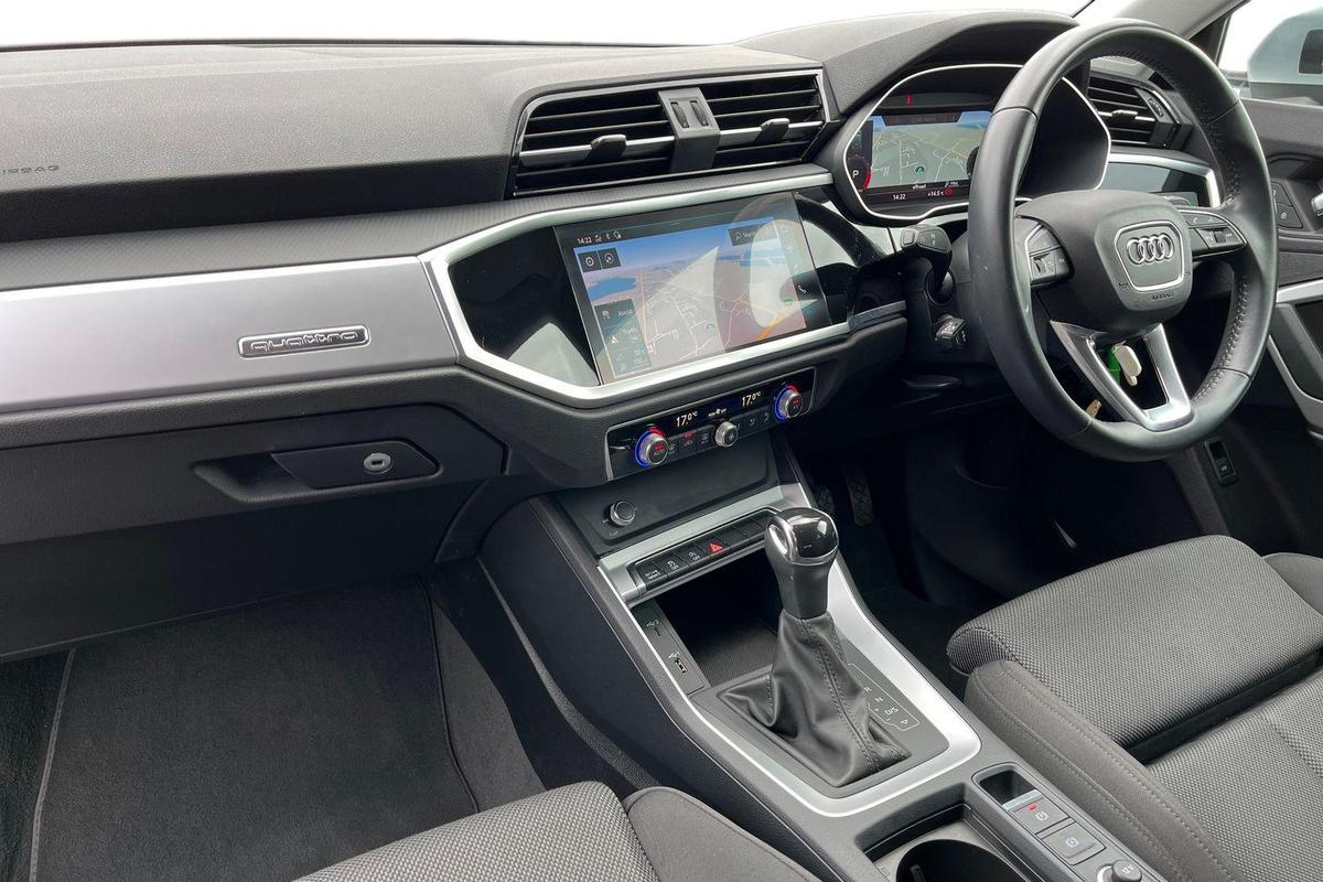 Used Audi Q3 2019 for sale - 76673700: Photo 2