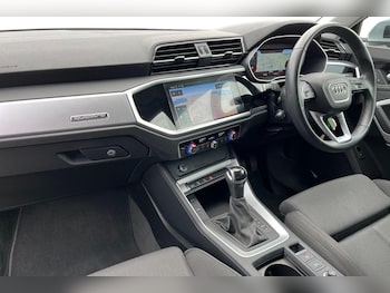 Used Audi Q3 2019 for sale - 76673700: Photo