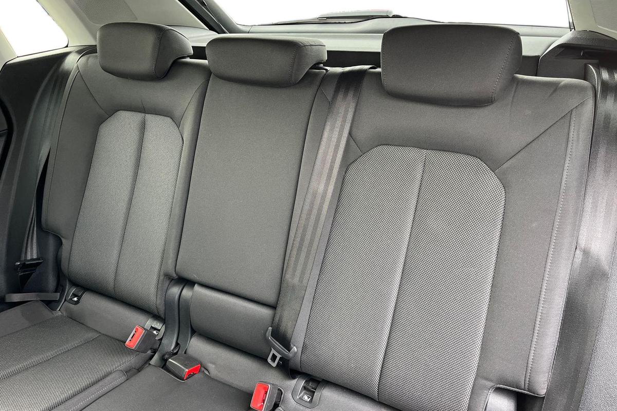 Used Audi Q3 2019 for sale - 76673700: Photo 9