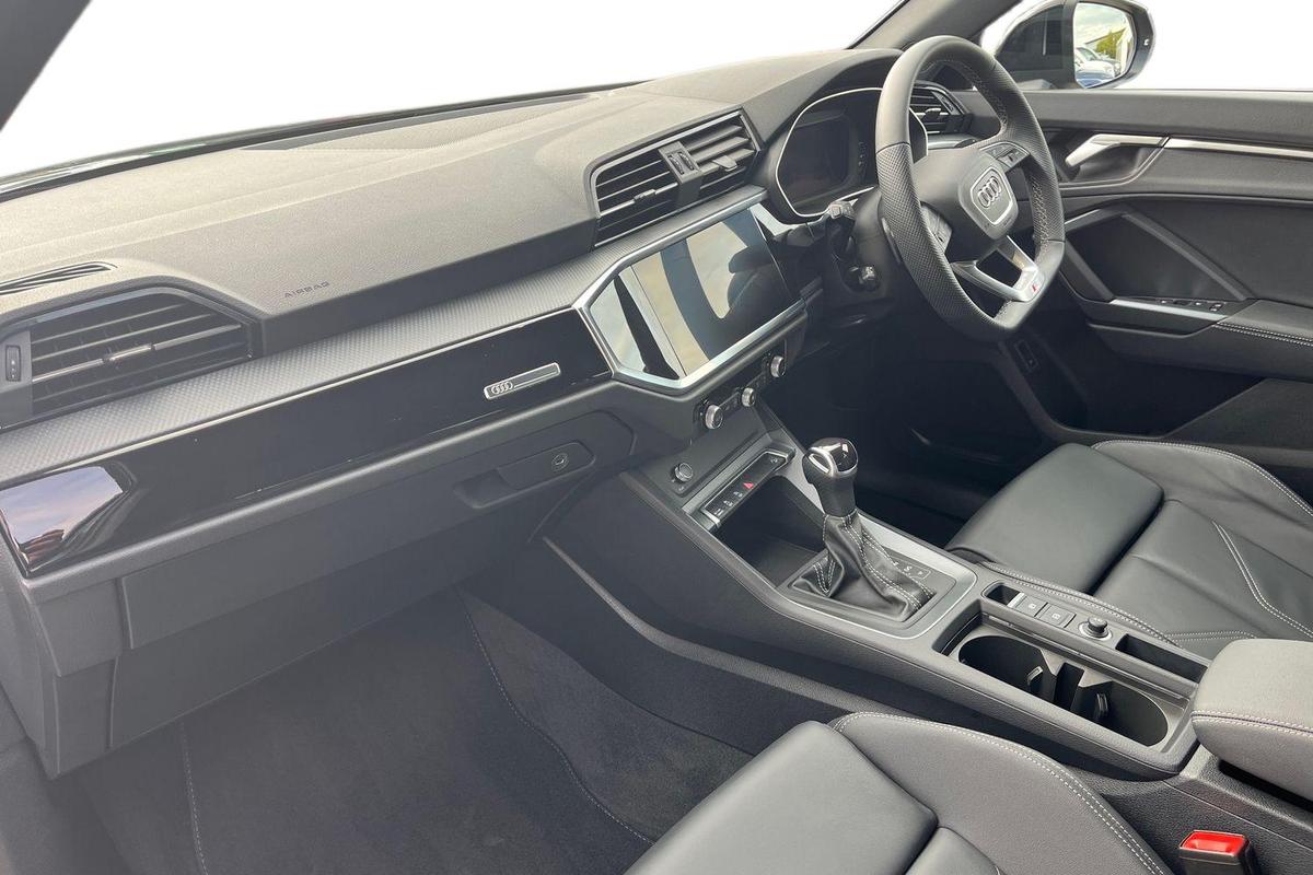 Used Audi Q3 2025 for sale - 76680265: Photo 2