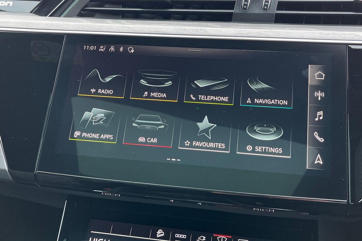 Used Audi e-tron 2022 for sale - 77533339: Photo 13