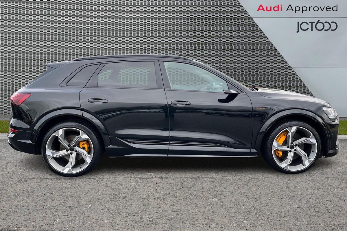 Used Audi e-tron 2022 for sale - 77533339: Photo 4