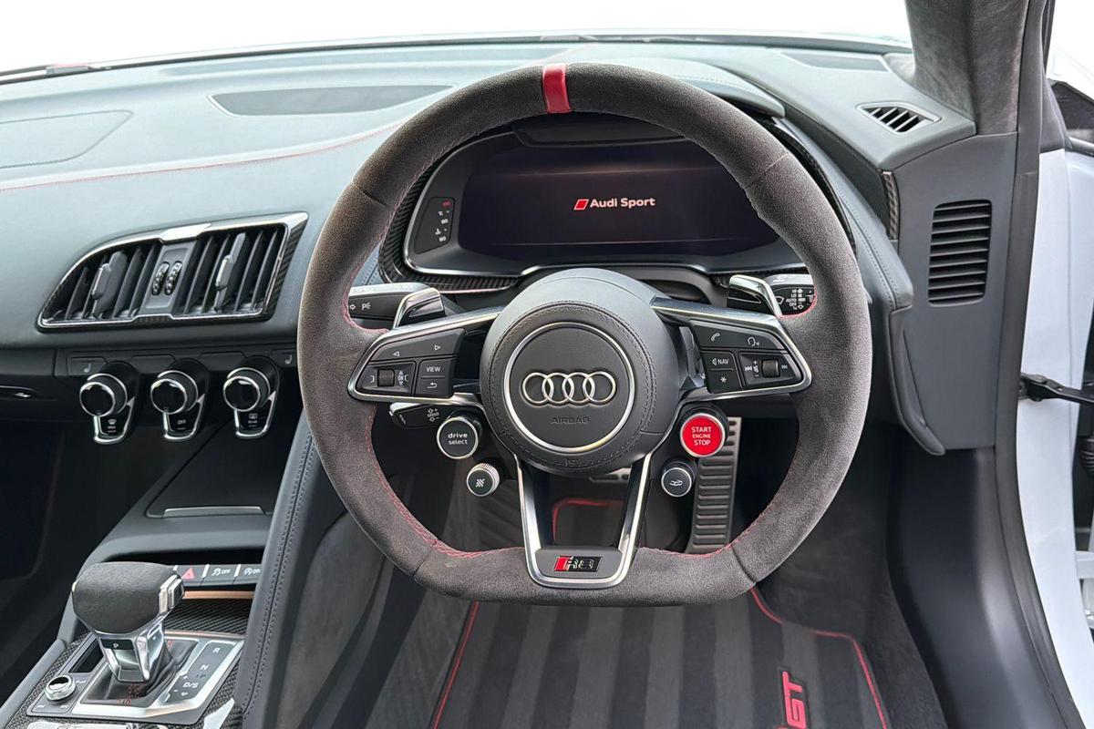 Used Audi R8 2023 for sale - 76675663: Photo 11