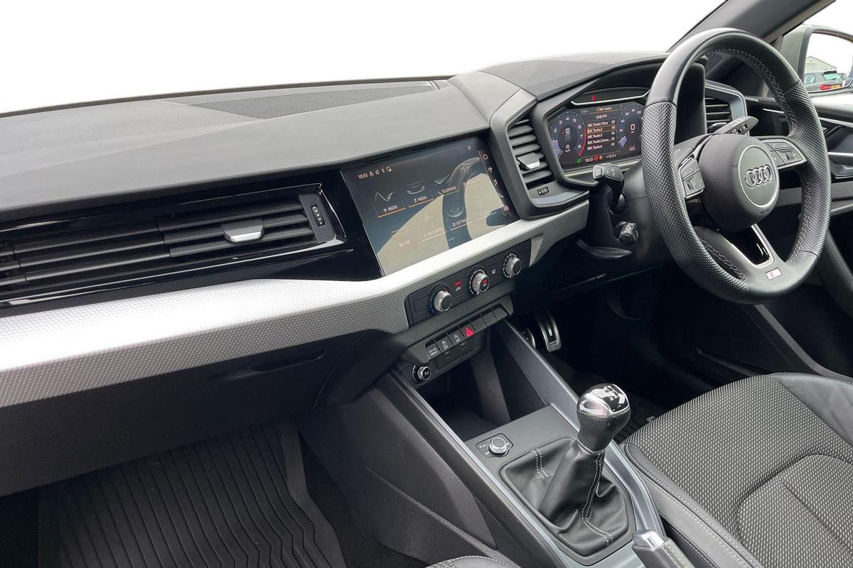 Used Audi A1 2023 for sale - 76676852: Photo 2