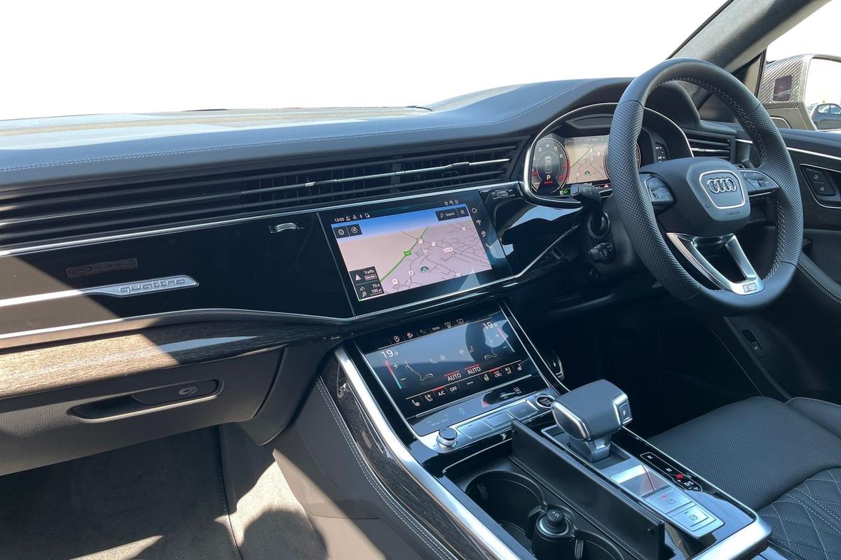 Used Audi Q8 2025 for sale - 76679577: Photo 2