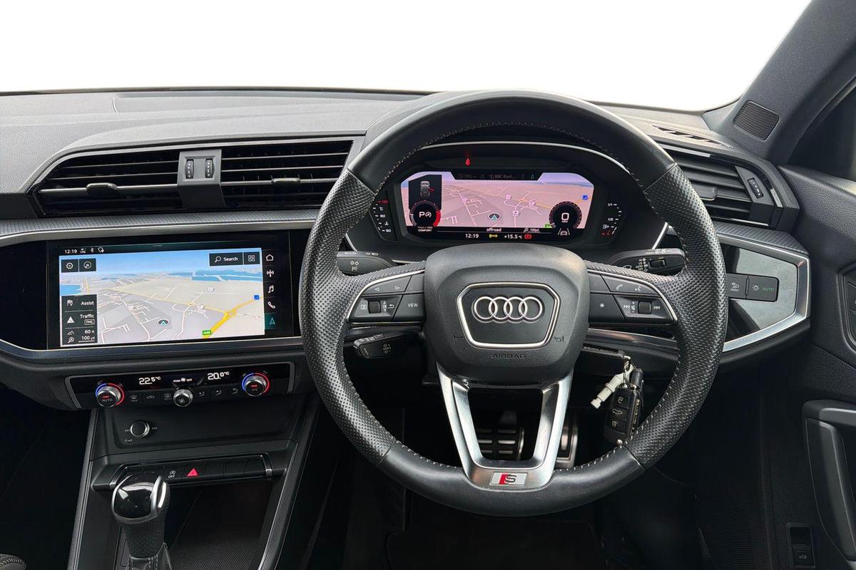 Used Audi Q3 2019 for sale - 76673839: Photo 11