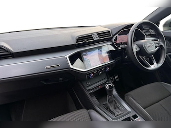 Used Audi Q3 2019 for sale - 76673839: Photo