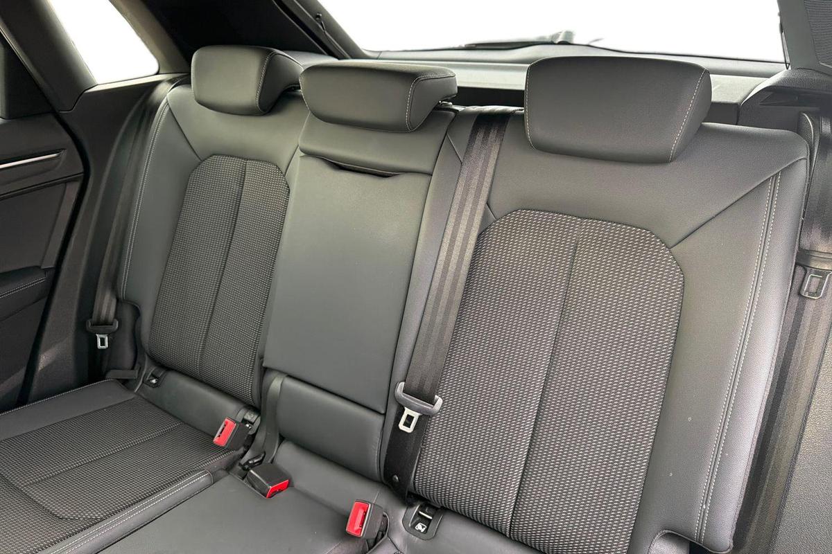 Used Audi Q3 2019 for sale - 76673839: Photo 9