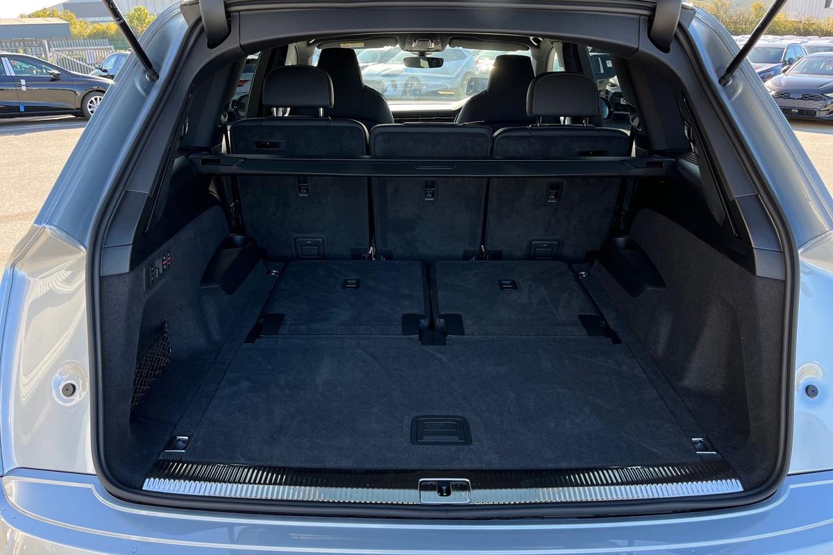 Used Audi Q7 2025 for sale - 77532980: Photo 12