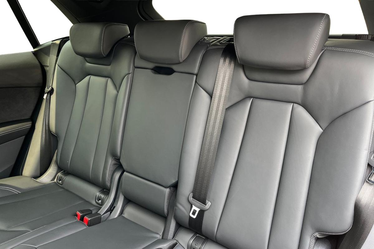 Used Audi Q8 2024 for sale - 76678846: Photo 9