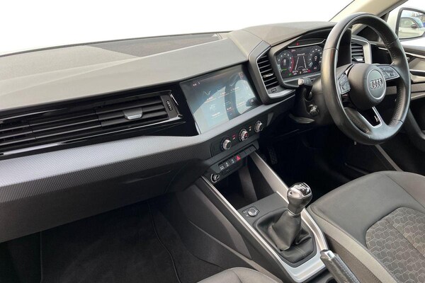 Used Audi A1 2019 for sale - 76231166: Photo 2