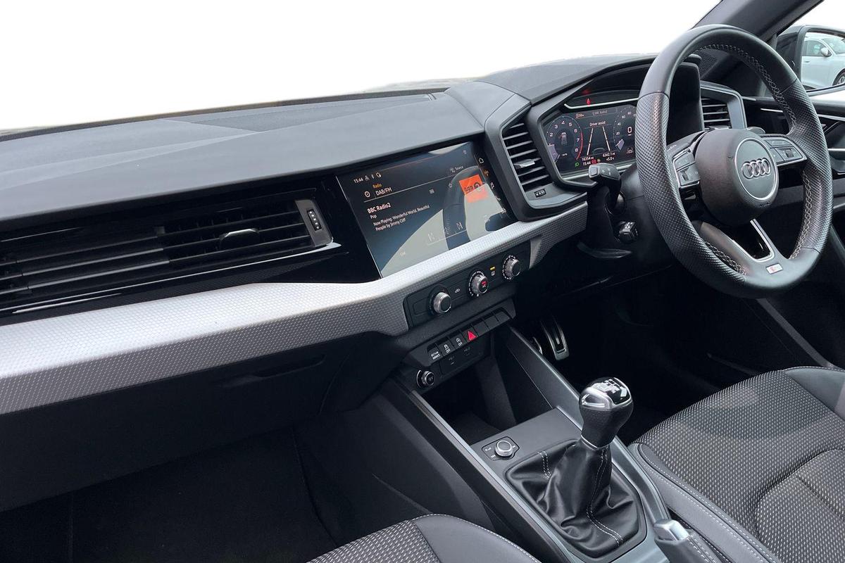 Used Audi A1 2023 for sale - 77502824: Photo 2