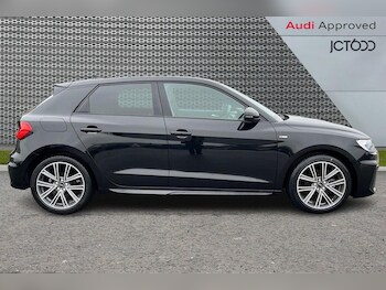 Used Audi A1 2023 for sale - 77502824: Photo