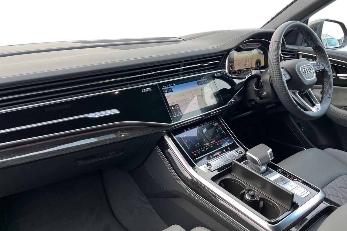 Used Audi Q8 2025 for sale - 77388712: Photo 2