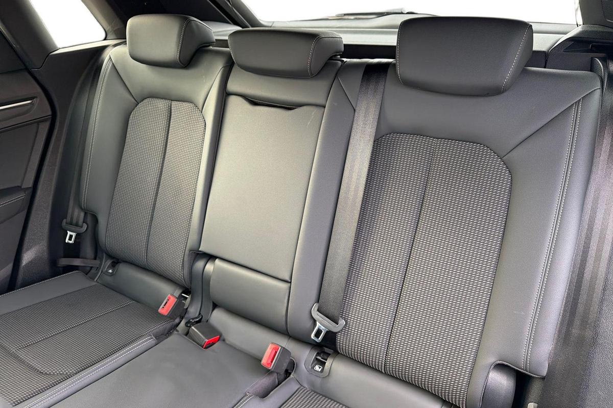 Used Audi Q3 2021 for sale - 76674145: Photo 9