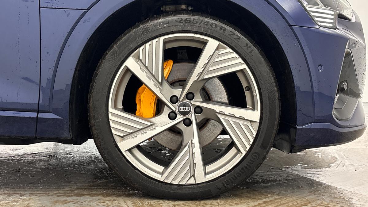 Used Audi e-tron 2022 for sale - 78169183: Photo 5