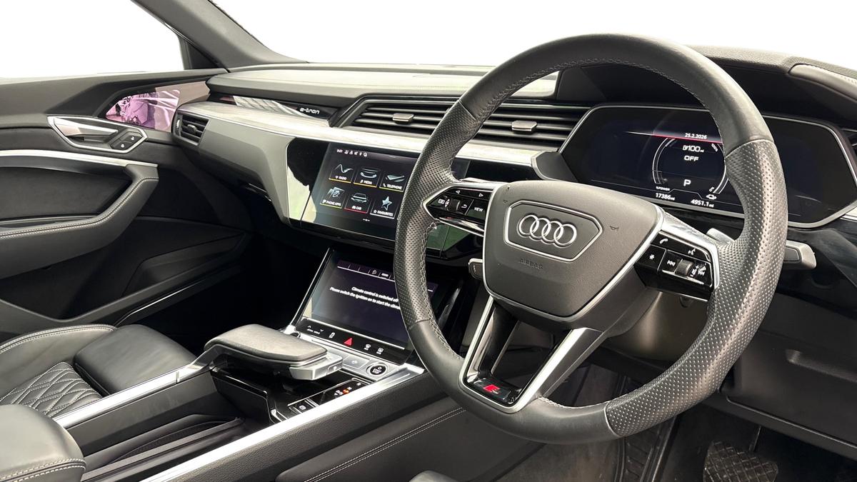 Used Audi e-tron 2022 for sale - 78169183: Photo 6