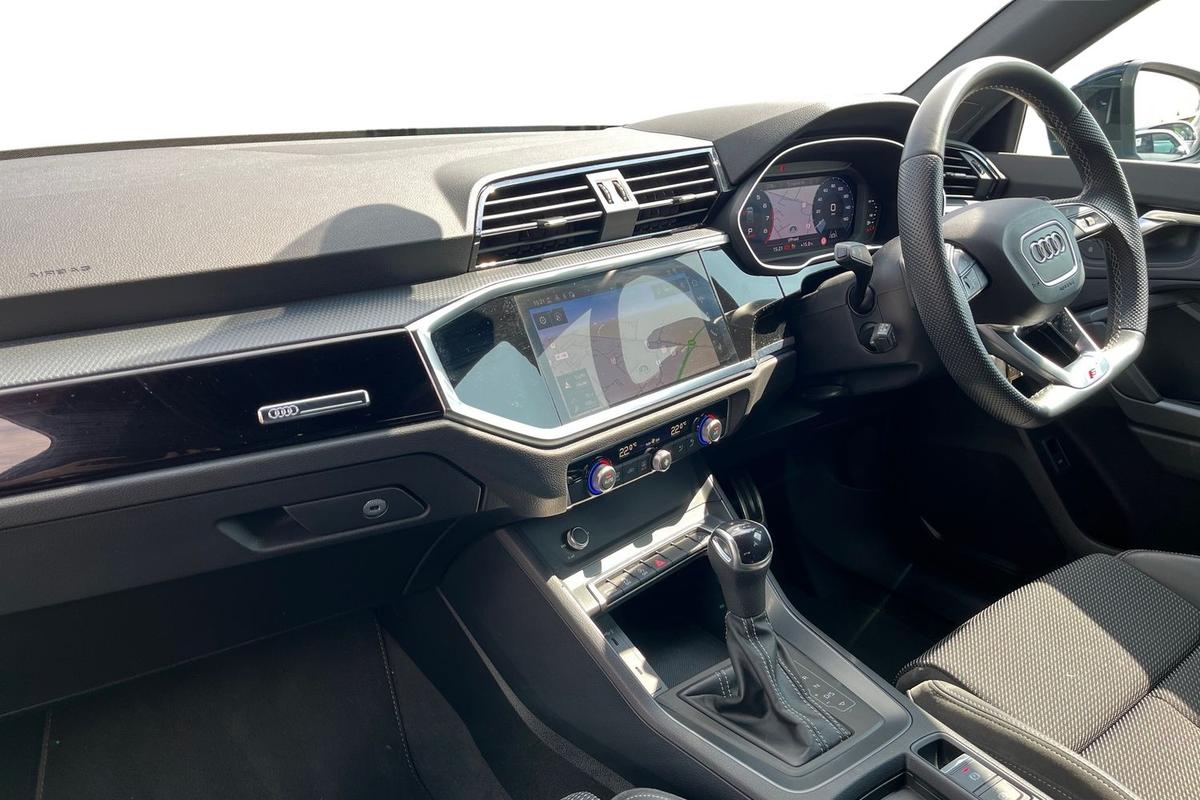 Used Audi Q3 2022 for sale - 76675378: Photo 2