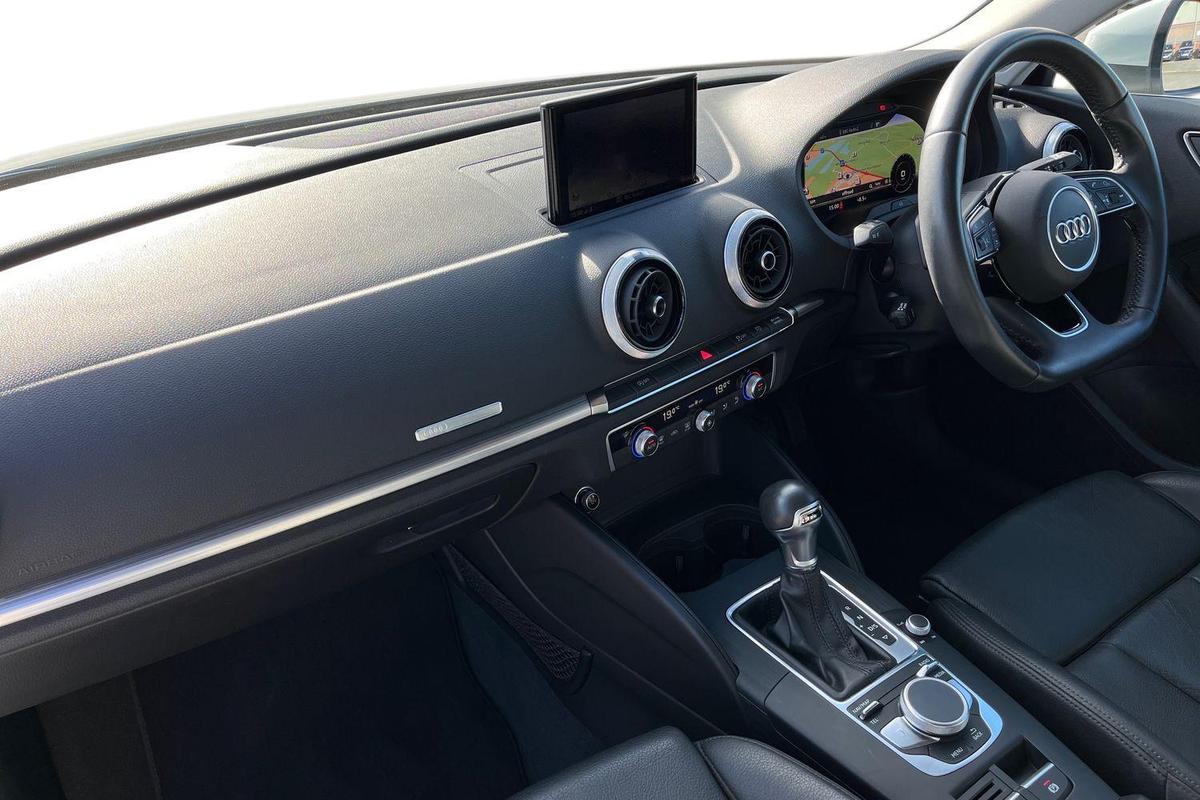 Used Audi A3 2018 for sale - 78198633: Photo 2