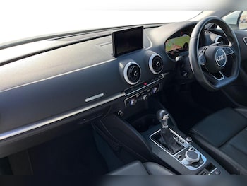 Used Audi A3 2018 for sale - 78198633: Photo