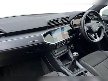 Used Audi Q3 2022 for sale - 77641270: Photo