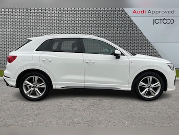 Used Audi Q3 2022 for sale - 77641270: Photo