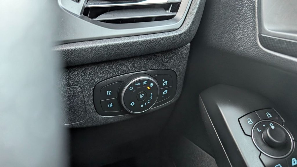 Used Ford Focus 2021 for sale - 76820390: Photo 24