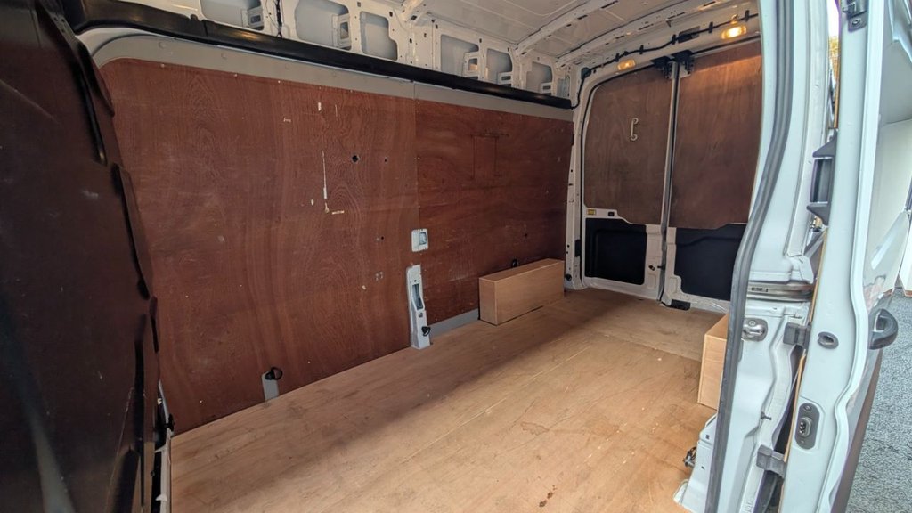 Used Ford Transit 2020 for sale - 76417436: Photo 12