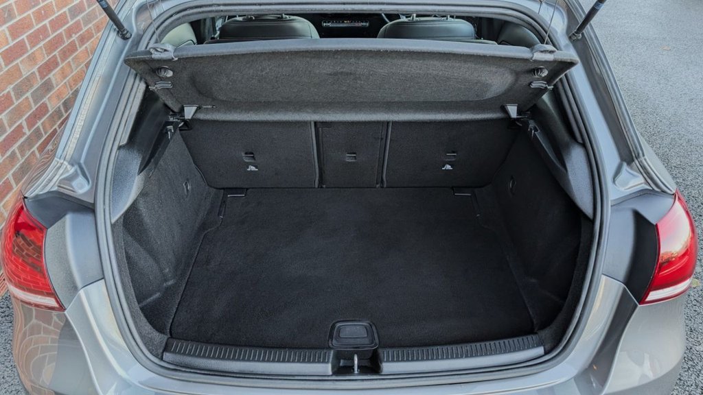 Used Mercedes-Benz A-Class 2019 for sale - 76698529: Photo 16