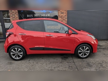 Used Hyundai i10 2019 for sale - 76345483: Photo