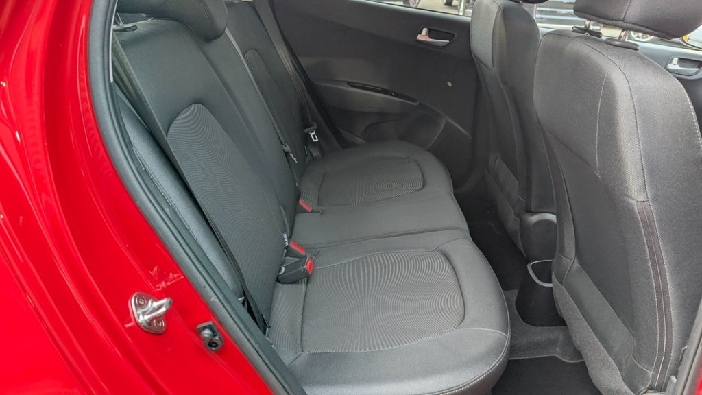 Used Hyundai i10 2019 for sale - 76345483: Photo 8