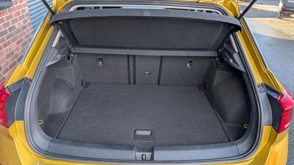 Used Volkswagen T-Roc 2018 for sale - 77594370: Photo 14