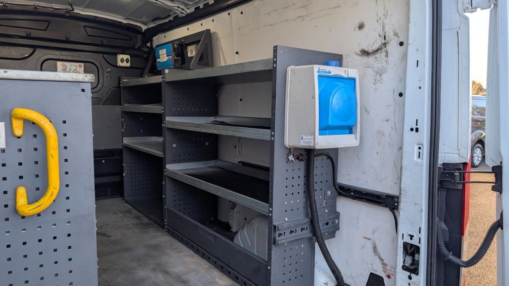 Used Ford Transit 2018 for sale - 77967000: Photo 15