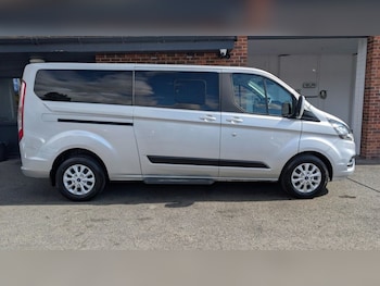 Used Ford Tourneo Custom 2020 for sale - 79334133: Photo