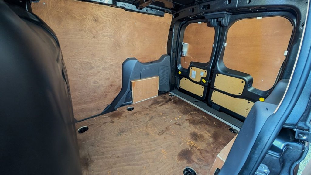 Used Ford Transit Connect 2020 for sale - 76642532: Photo 17