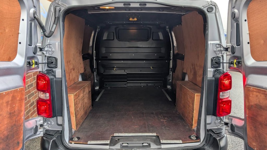 Used Toyota ProAce 2021 for sale - 76303629: Photo 15