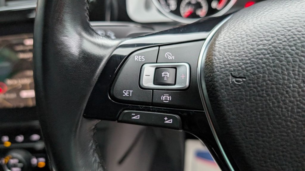 Used Volkswagen Golf 2020 for sale - 77302603: Photo 24