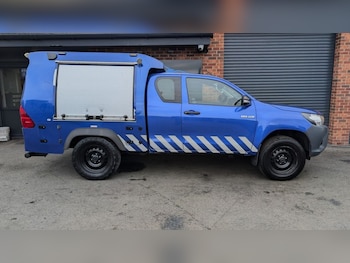 Used Toyota Hilux 2018 for sale - 76203411: Photo