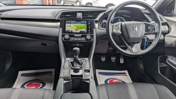 Used Honda Civic 2019 for sale - 75642204: Photo 6